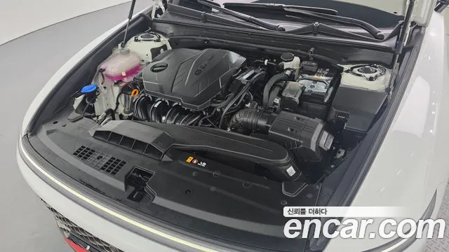 Hyundai Grandeur GN7 — Фото автомобиля 9