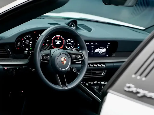 Porsche 911 — Фото автомобиля 10