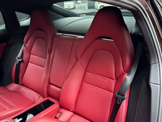 Porsche Panamera — Фото автомобиля 16