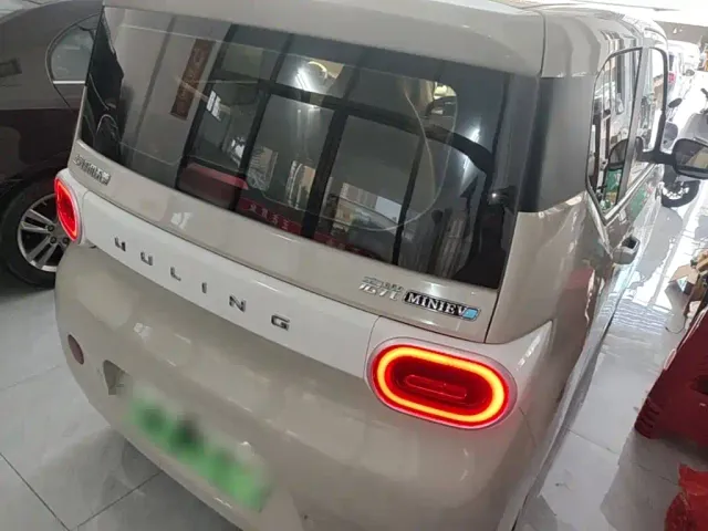 Wuling Hongguang Mini EV — Фото автомобиля 6
