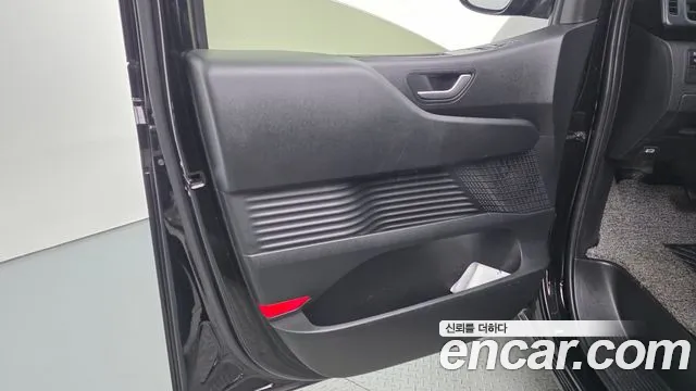 Hyundai Staria — Фото автомобиля 14