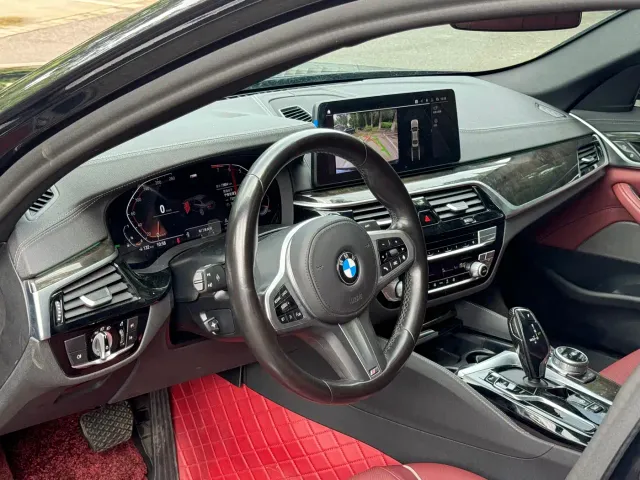 BMW 5 Series — Фото автомобиля 4