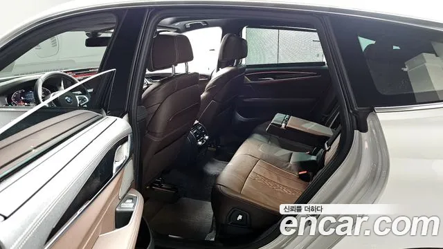 BMW Gran Turismo — Фото автомобиля 11