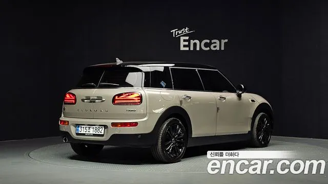 MINI Clubman — Фото автомобиля 2