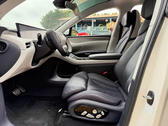 IM Motors LS7 — Фото автомобиля 5