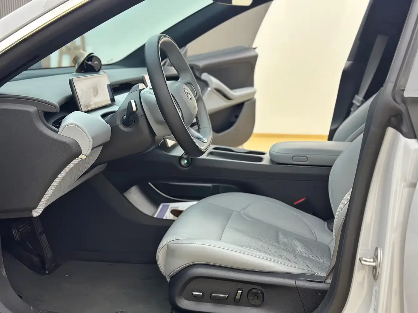 NIO NIO ET5T 2024 75kWh Touring — Фото автомобиля 8