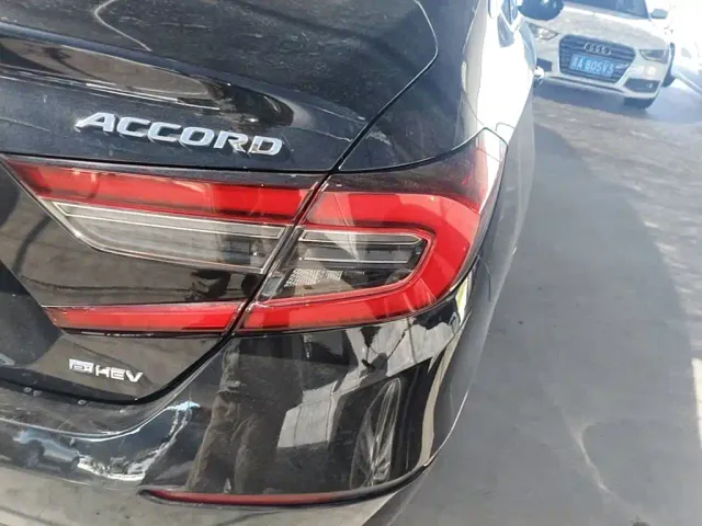 Honda Accord — Фото автомобиля 7
