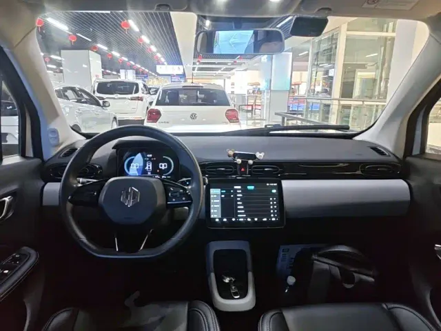 Leapmotor T03 — Фото автомобиля 9