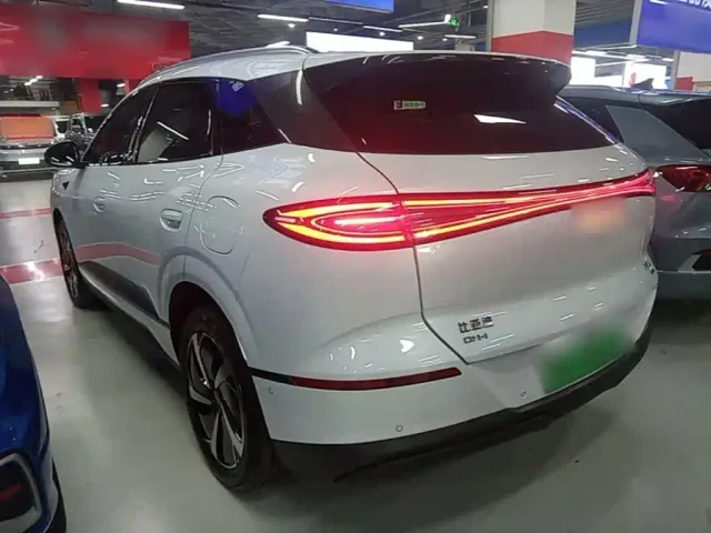 BYD Sealion 06 — Фото автомобиля 4