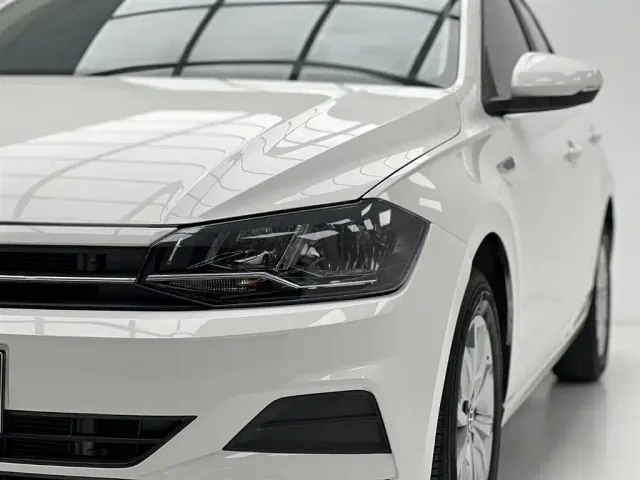Volkswagen Polo — Фото автомобиля 4