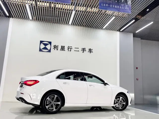 Mercedes-Benz A-Class — Фото автомобиля 3