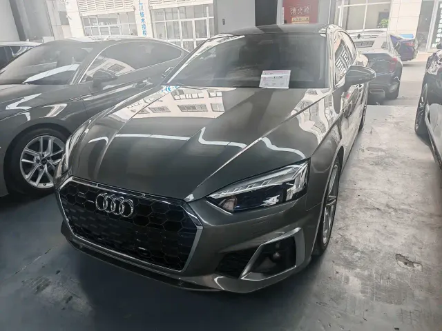 Фотография автомобиля — Audi A5