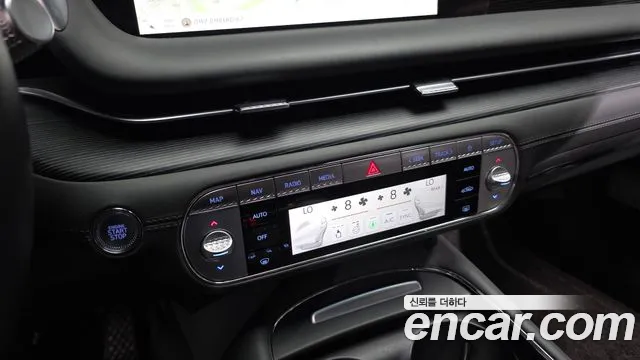 Genesis G90 Бензин 3.5 турбо AWD — Фото автомобиля 17