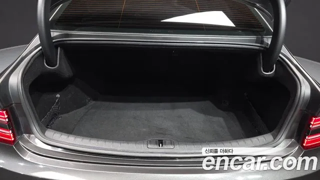 Genesis G80 Бензин 2.5 турбо AWD — Фото автомобиля 15