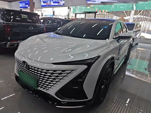 Фотография автомобиля — Changan UNI-T
