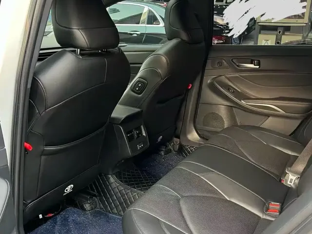 Toyota Avalon — Фото автомобиля 9