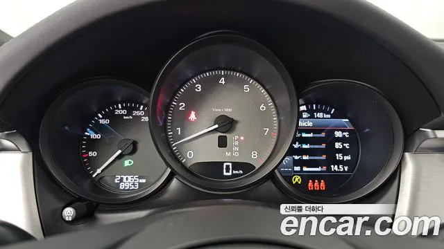 Porsche Macan — Фото автомобиля 8