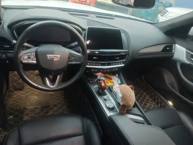 Cadillac CT5 — Фото автомобиля 12