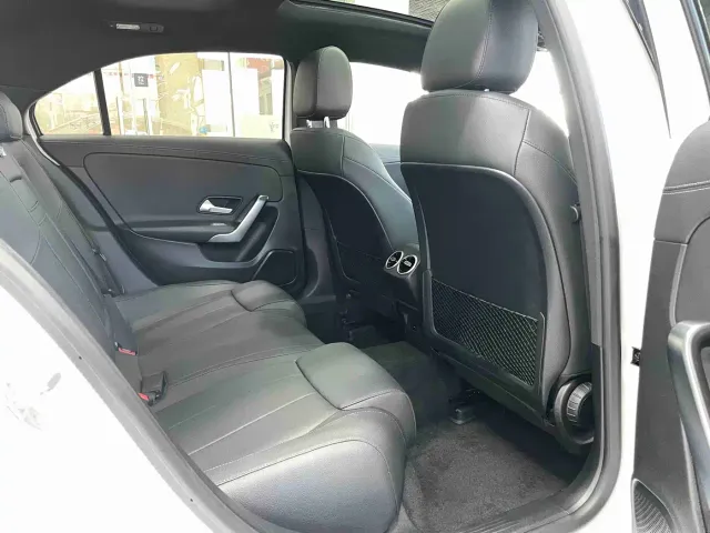 Mercedes-Benz A-Class — Фото автомобиля 10