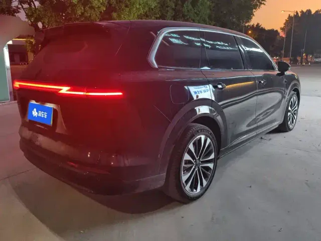 Huajing Baojun Huajing S — Фото автомобиля 3