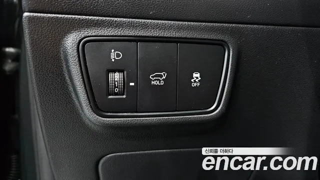Hyundai Tucson Tucson (NX4) Дизель 2.0 2WD — Фото автомобиля 20