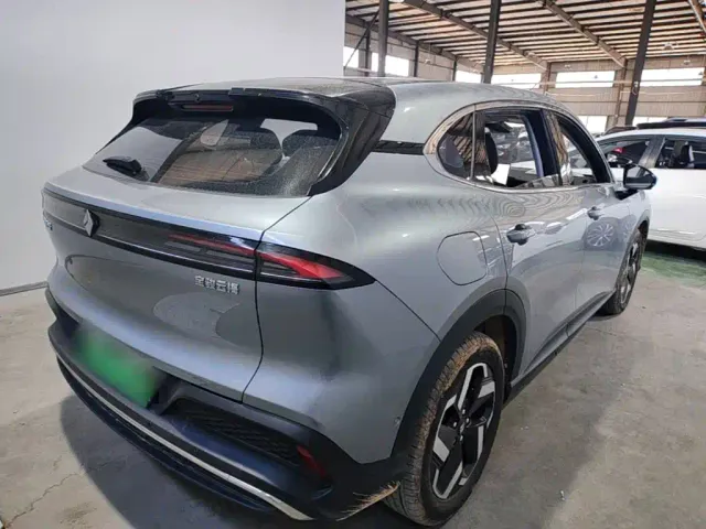 Baojun Yunhai — Фото автомобиля 4