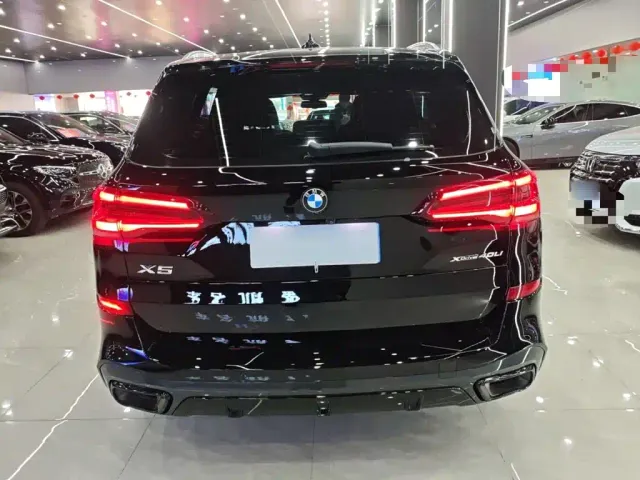BMW X5 — Фото автомобиля 3