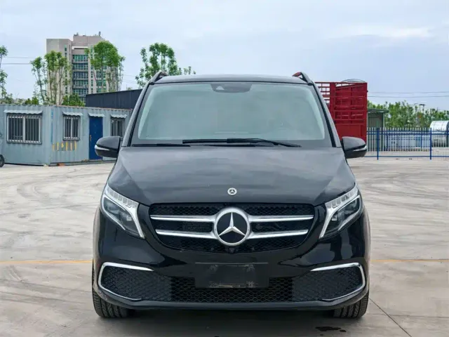 Mercedes-Benz V-Class — Фото автомобиля 21