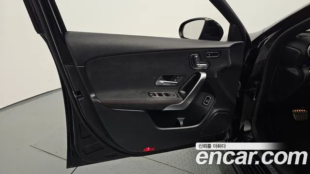 Mercedes-Benz A-Class — Фото автомобиля 22