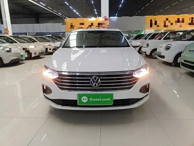 Volkswagen Lavida — Фото автомобиля 2