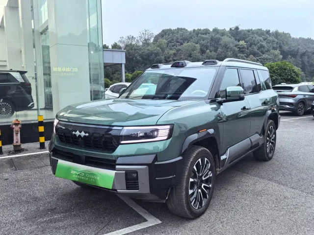 Фотография автомобиля — BYD FangChengBao Leopard 8