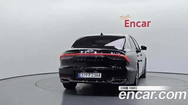 Hyundai Grandeur Новый Grandeur IG — Фото автомобиля 3