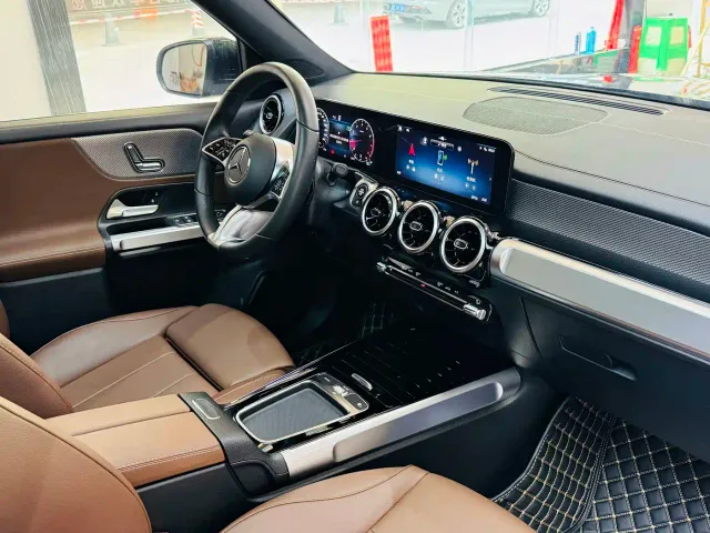Mercedes-Benz GLB-Class — Фото автомобиля 14