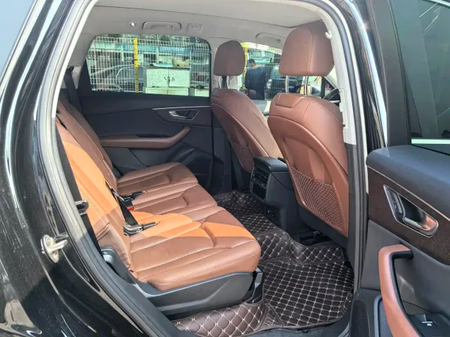 Audi Audi Q7 2022 55 TFSI quattro S line Sport — Фото автомобиля 8