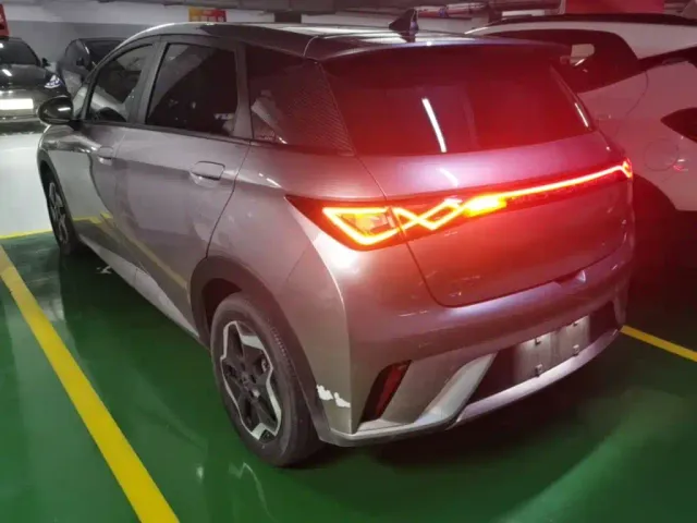BYD Dolphin — Фото автомобиля 4