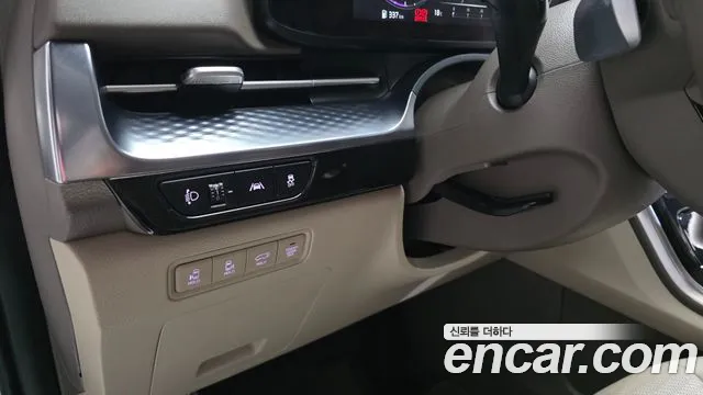 Kia Carnival 4th Gen — Фото автомобиля 14