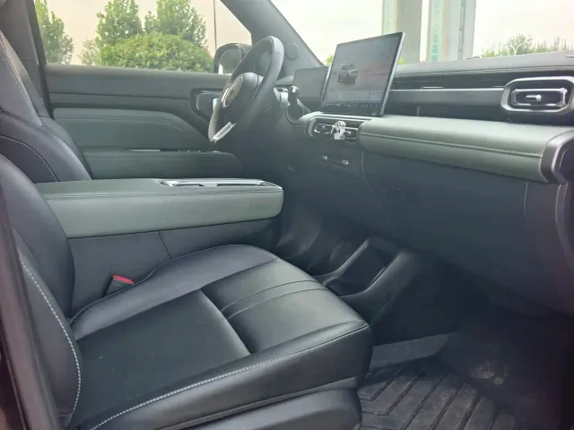 Baojun Yep Plus — Фото автомобиля 6
