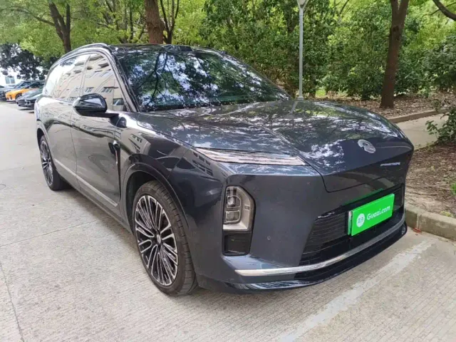 Nio ES8 — Фото автомобиля 21
