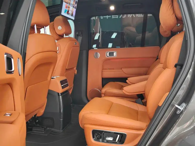 Li Auto L9 — Фото автомобиля 3