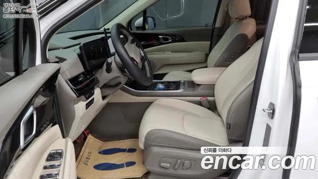 Kia Carnival Generation 4 — Фото автомобиля 9