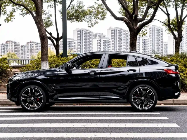 BMW BMW X4 M40i 2022 M40i — Фото автомобиля 2