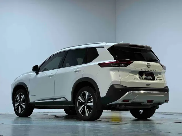 Nissan X-Trail — Фото автомобиля 20