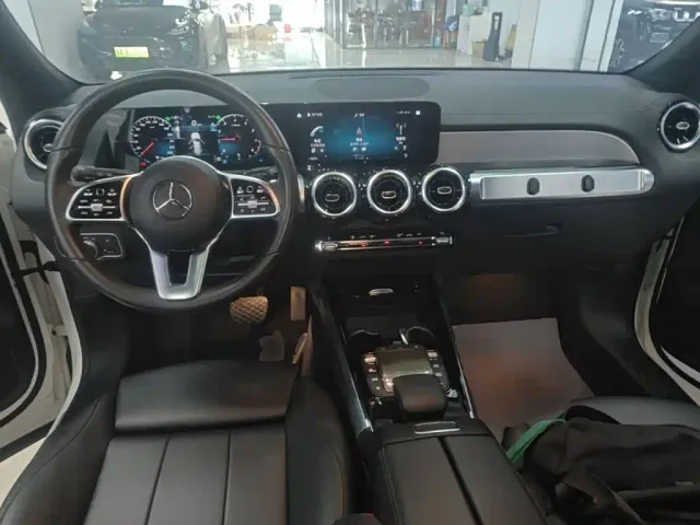 Mercedes-Benz GLB-Class — Фото автомобиля 5