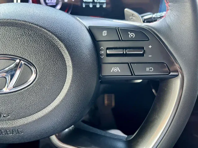 Hyundai Elantra — Фото автомобиля 12