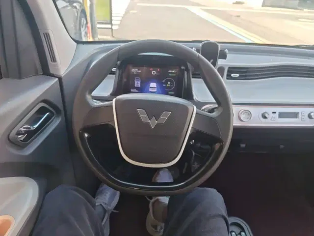 Wuling Hongguang Mini EV — Фото автомобиля 10
