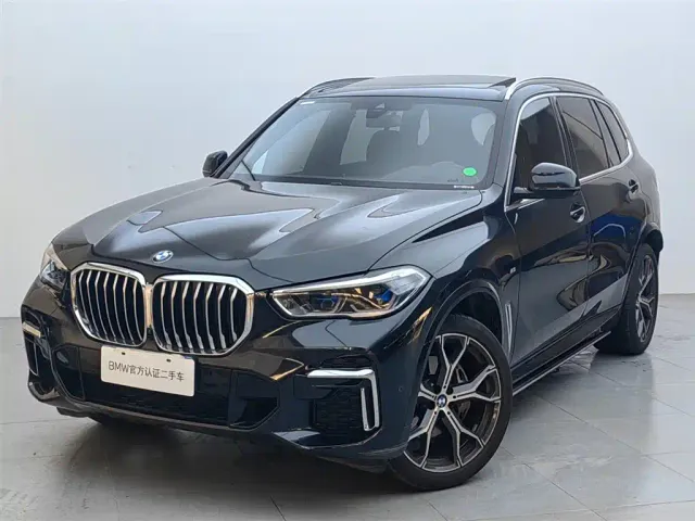 Фотография автомобиля — BMW X5