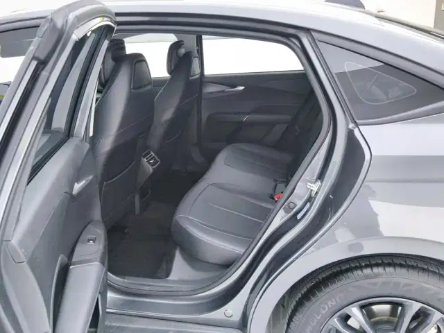 Changan Lamore — Фото автомобиля 11