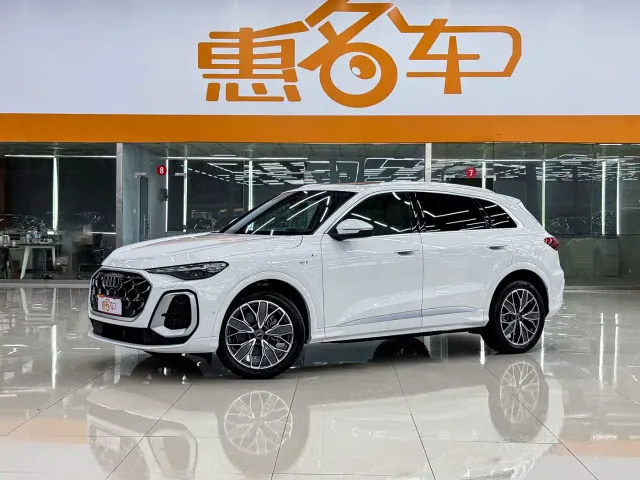 Audi Q5L — Фото автомобиля 2