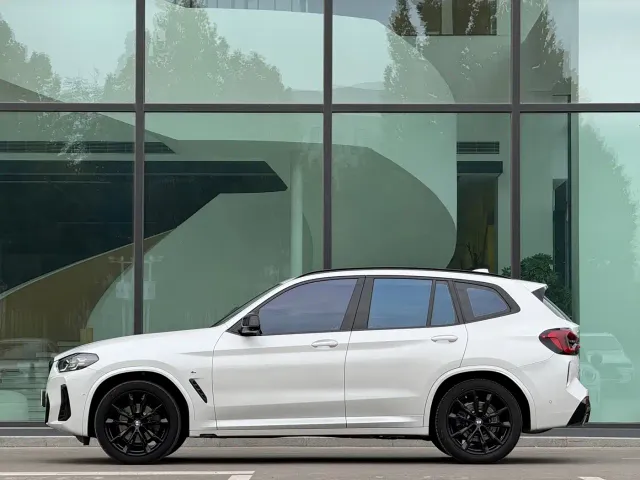 BMW X3 — Фото автомобиля 2