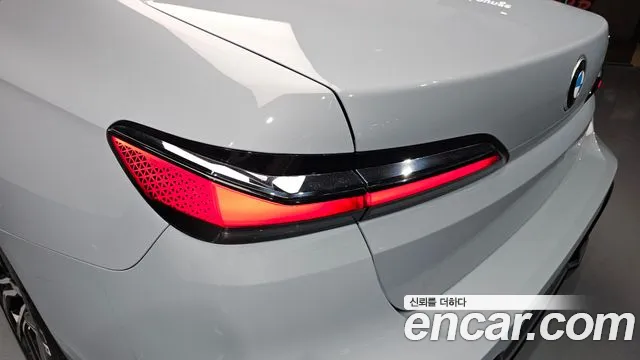 BMW 7-Series 7 серия (G70) 740i sDrive M Sport — Фото автомобиля 22